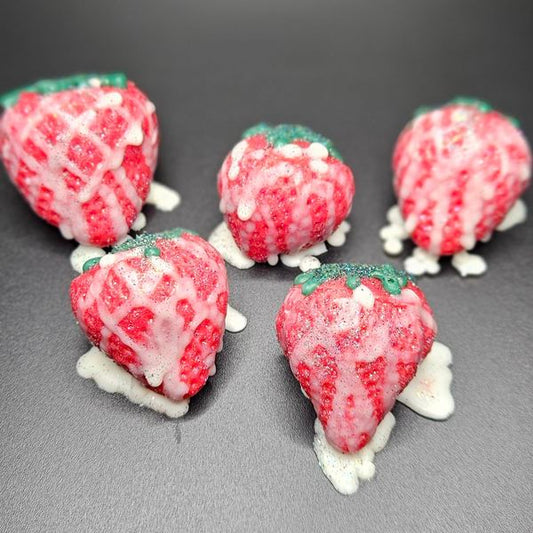 Sugared Strawberries and Cream Tarts